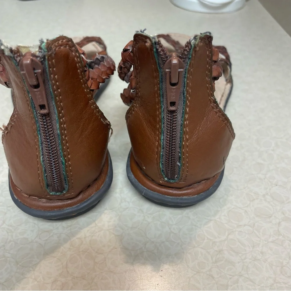 B.O.C Born Concept Brown Braided Leather Flat Sandals women’s Size 6